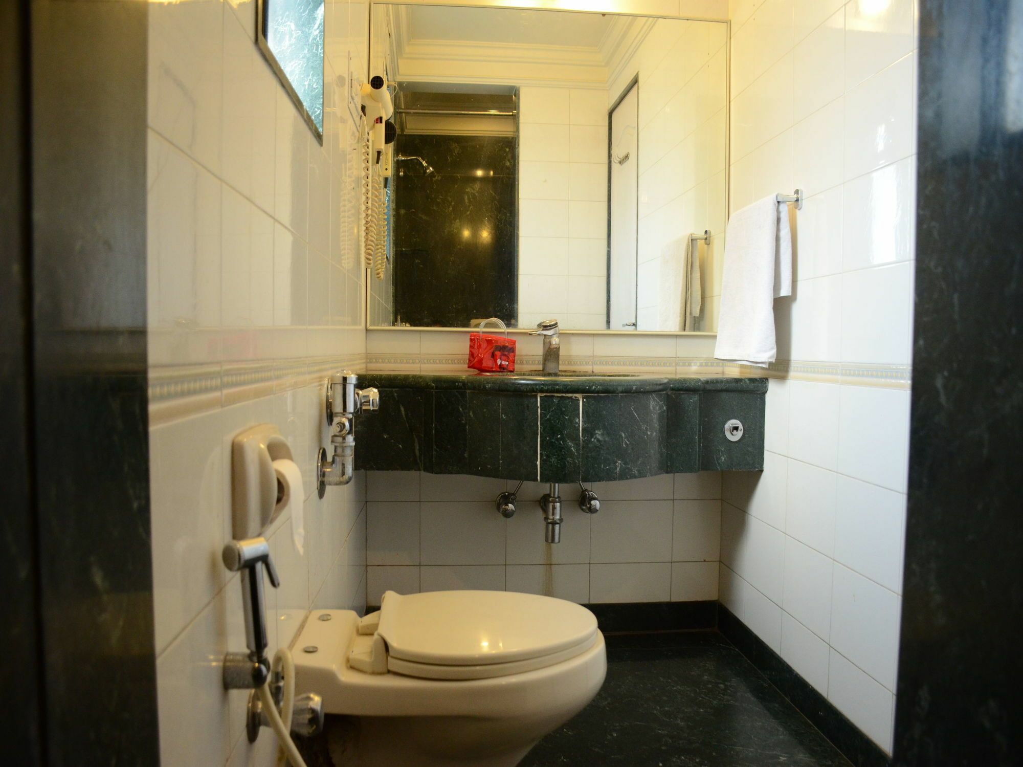 Hotel Srimaan Pune Luaran gambar